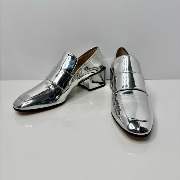 Stuart Weitzman ‘Sawyer’ Metallic Block Heel Loafer in Polar Silver NIB - Picture 3 of 11